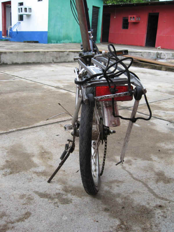 bike after accident_1.jpg (167935 bytes)