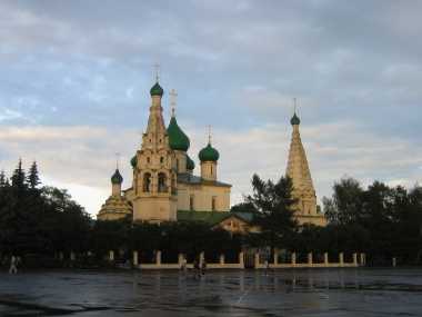 yaroslavl church.jpg (9751 bytes)